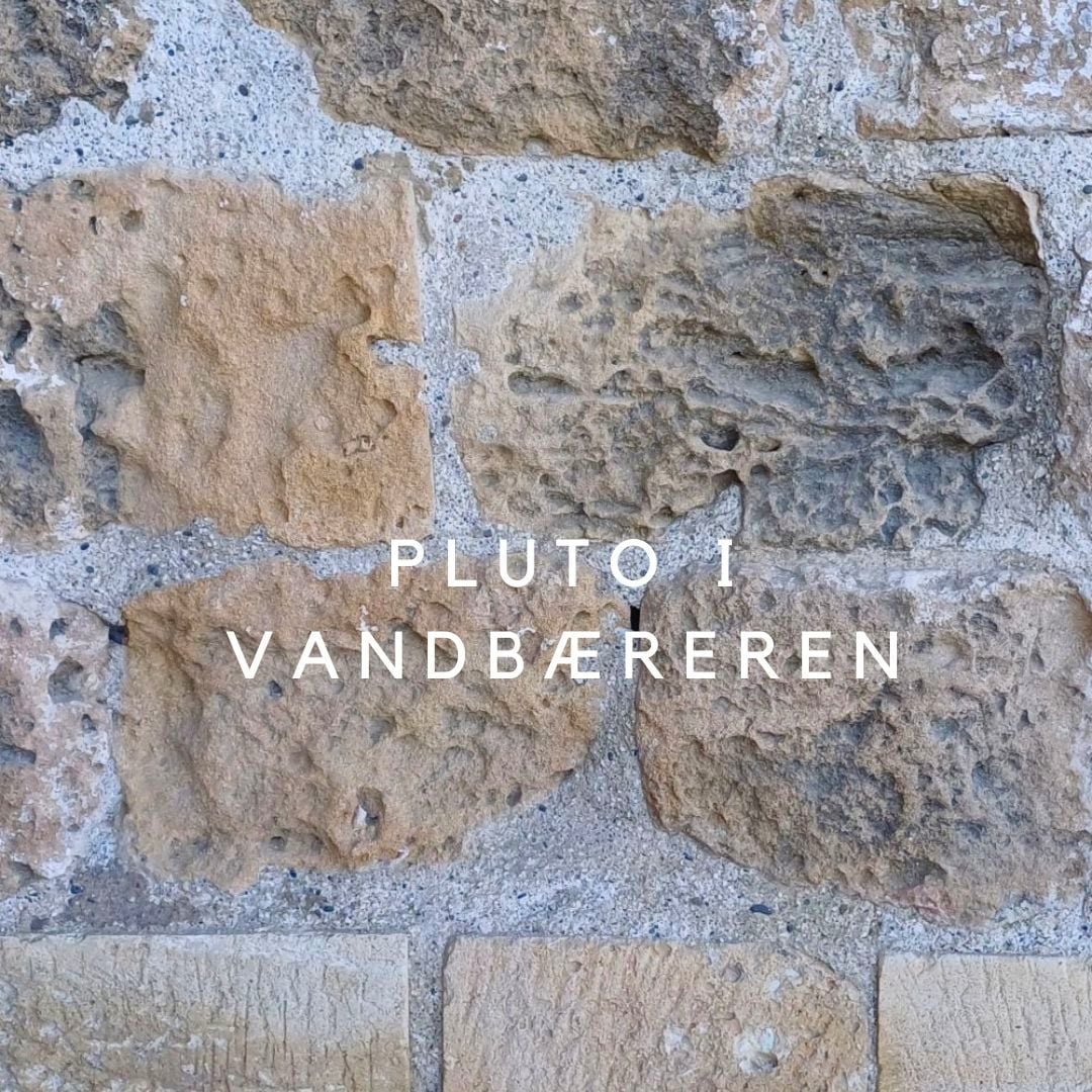 Pluto i Vandbæreren